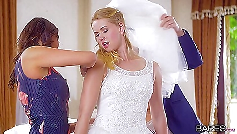 Big booty milf stepmom fucks a hot brunette in hot clothes