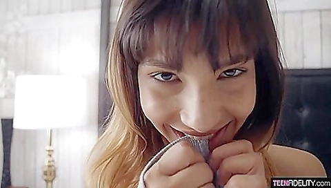 Tattooed brunette 18+ is rammed and she gets creampie