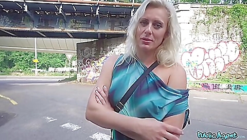 Sexy stepmom gets fucked in public in a hd porn clip