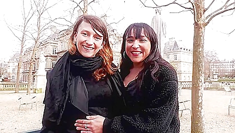 Brunette wants to get fucked and make a facial with a guy!