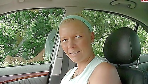 Blonde 18+ gets fucked in the outdoor and gets creampied