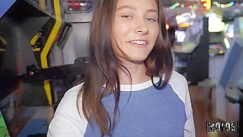 Brunette missionary pose babe gets her wet cunt fucked